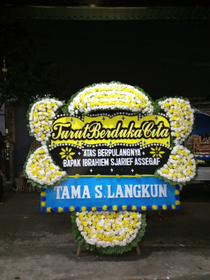 Papan Bunga Duka di Dawelor Dawera